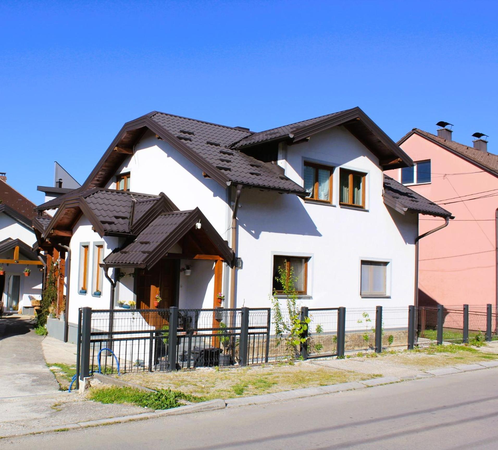Svila Apartmani Bihac Bagian luar foto